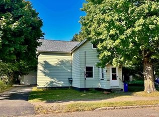 711 Michigan St, Ishpeming, MI 49849