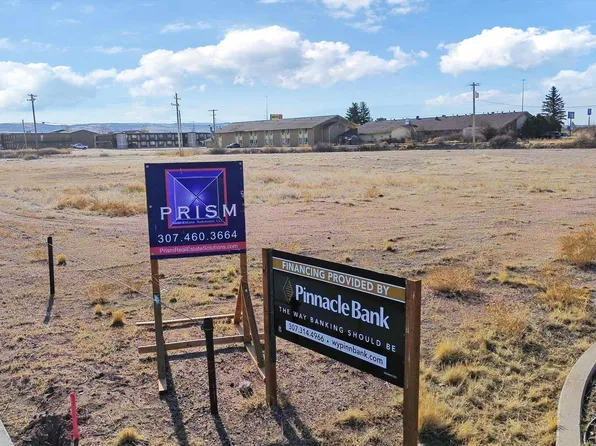 1401 S 3rd St, Laramie, WY 82070