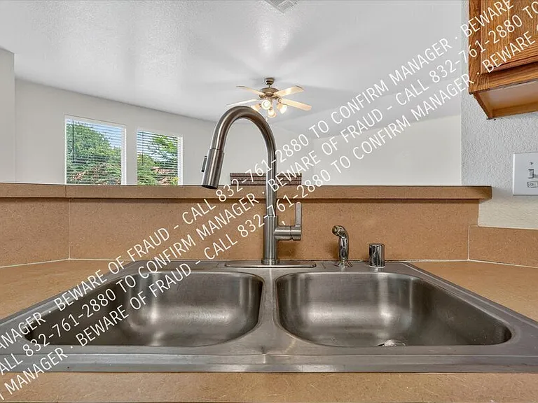 2816 Blue Heron Dr — Photo 21