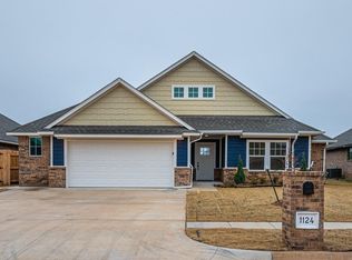 1124 Garrett Farm Rd, Newcastle, OK 73065