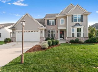 N174W20271 Creekside Dr, Jackson, WI 53037