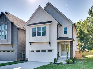 1028 Preston Dr, Nashville, TN 37206