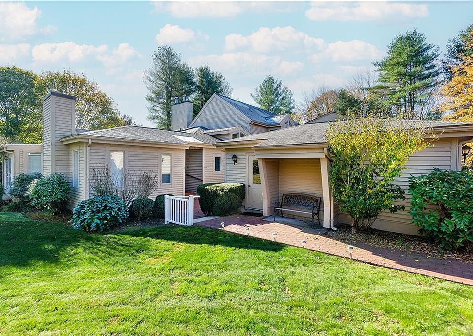 1st image of 186 Pine Glen Dr #186