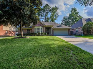 2911 Maple Bend Dr, Kingwood, TX 77345