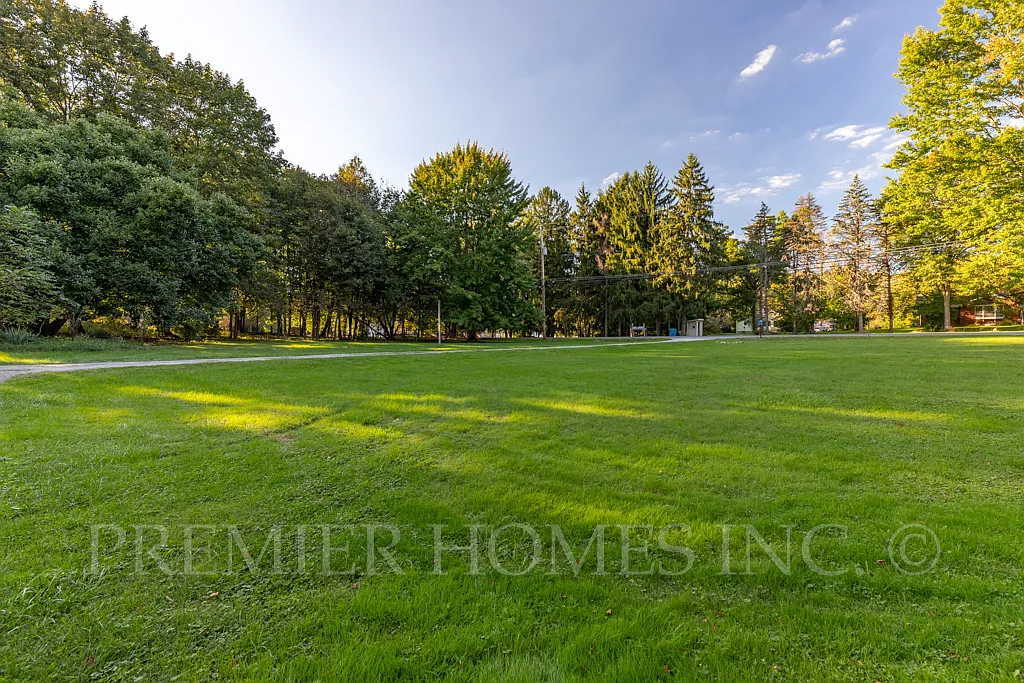 2 bed, $1,295 — Photo 2