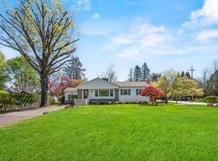 76 S Airmont Rd, Suffern, NY 10901