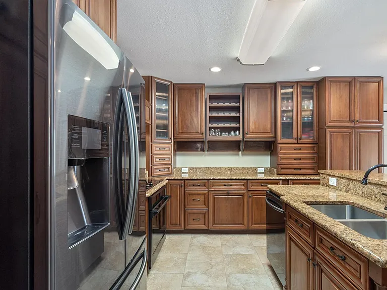 217 Buck Dr NE — Photo 4
