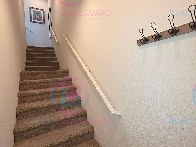 3010 Sterling Ridge Cir — Photo 7