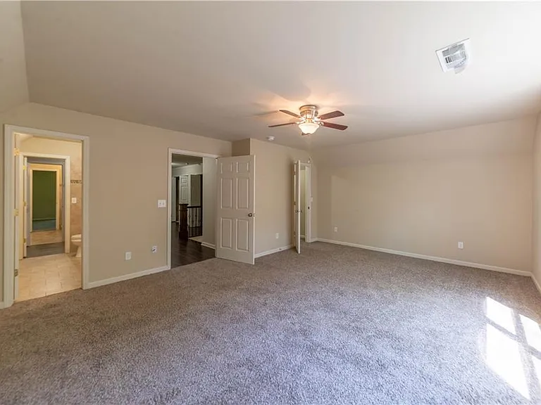 1371A Clermont Ave — Photo 19