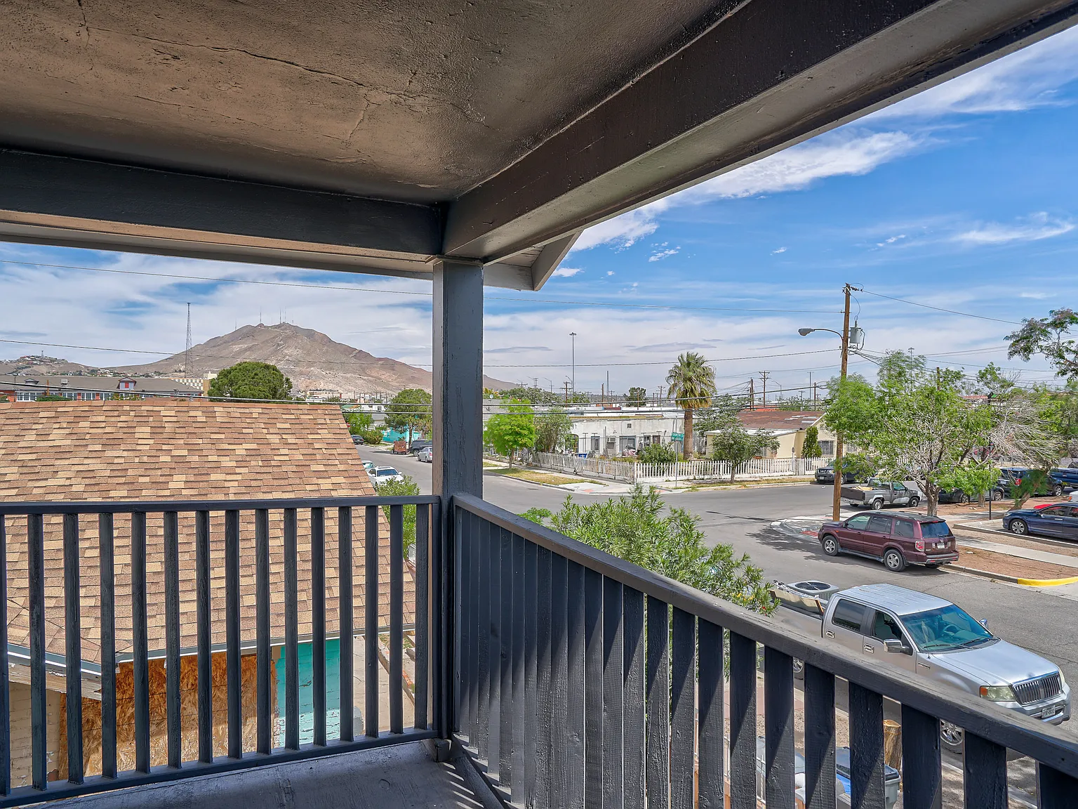3 bed, 832 sqft, $1,400 — Photo 2