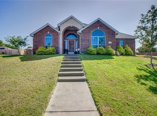 6440 Fox Run Dr, Midlothian, TX 76065