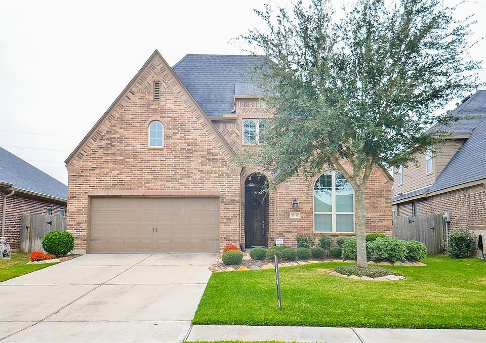 1st image of 19743 Terrazza Lake Ln