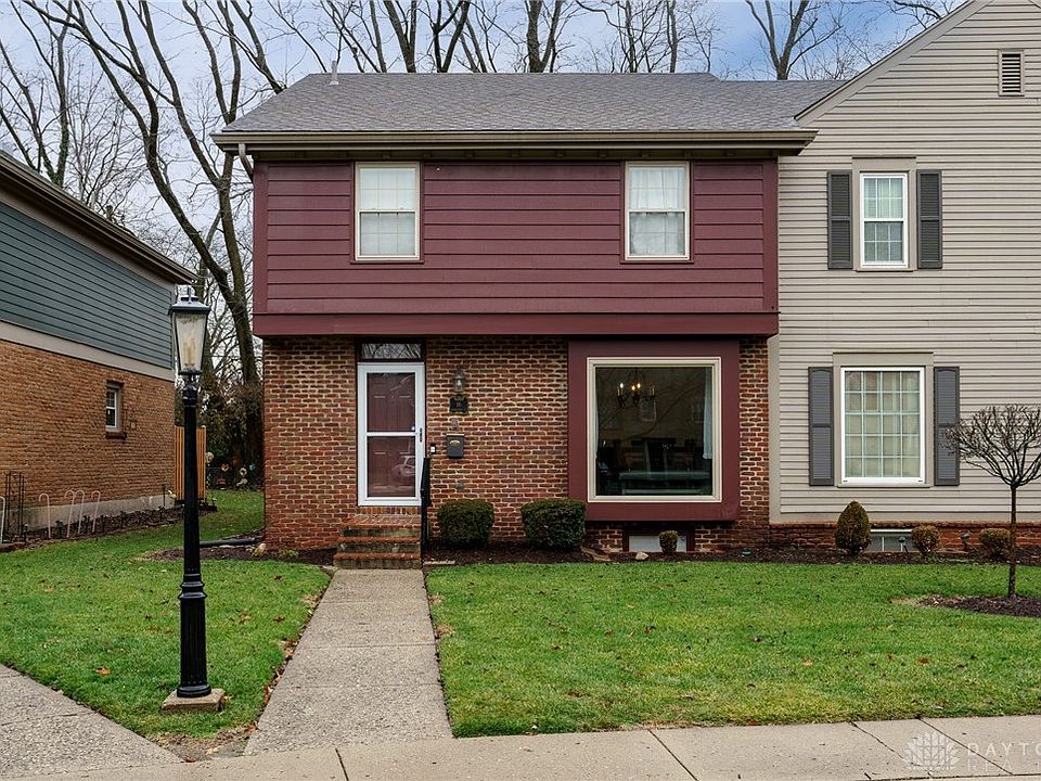 1st image of 16 Nicholson Ct #14