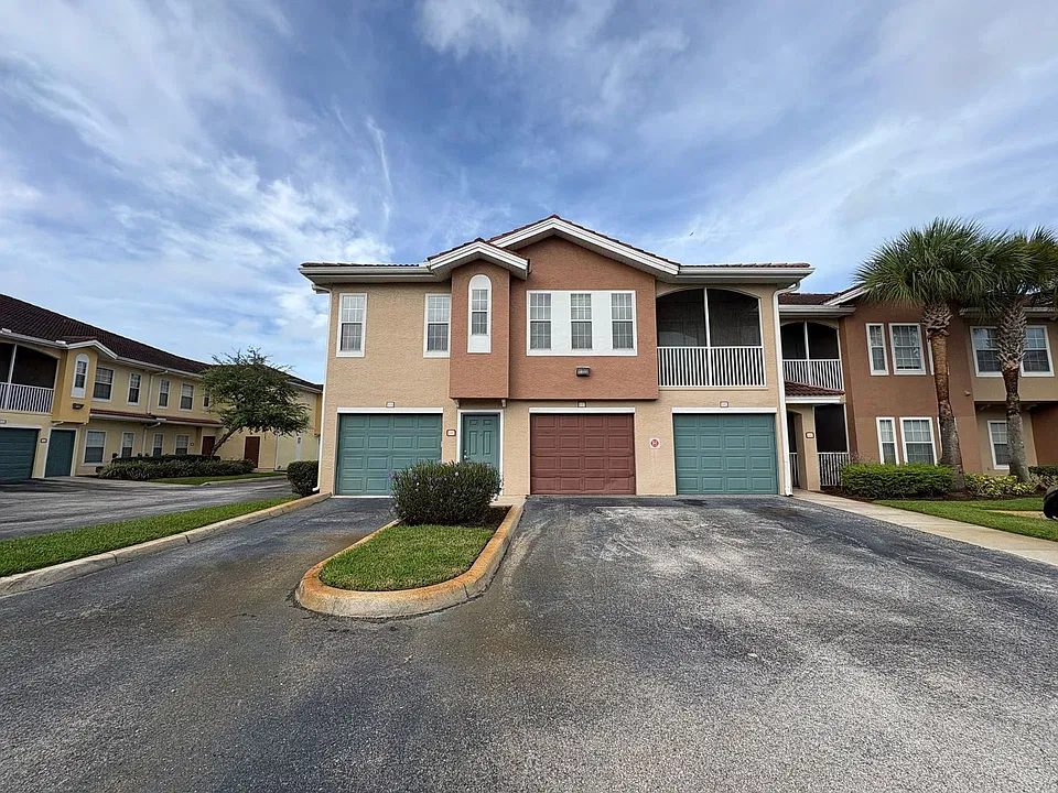 12021 Villanova Dr #112
