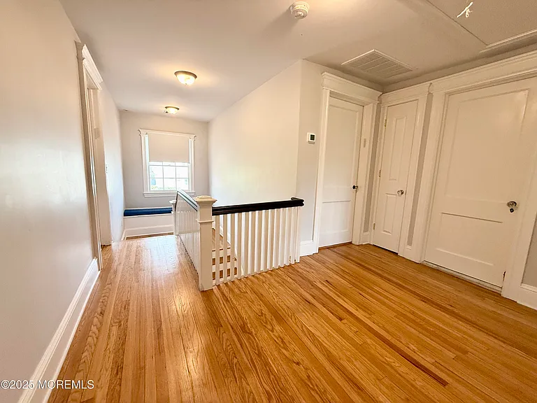 125 Cedar Ave — Photo 21