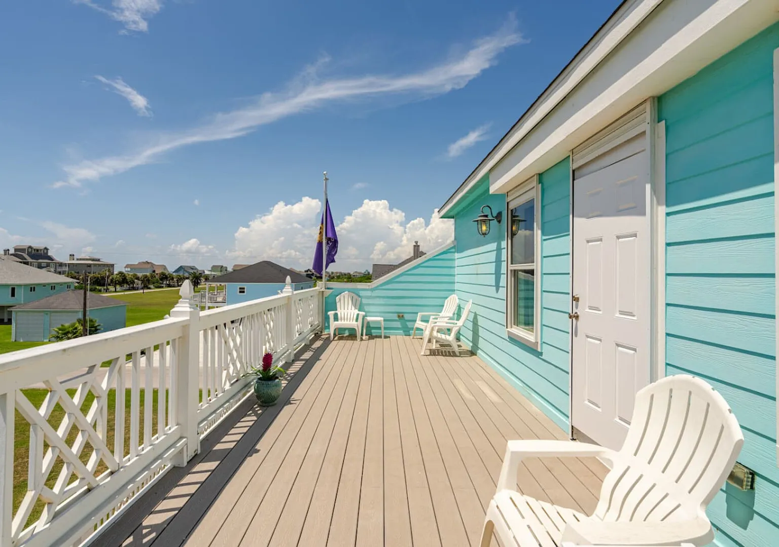Beach Views, 3 King Suites, 15 Guests - Sunzout — Photo 4