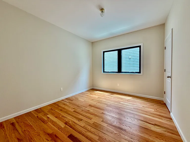238 Cambridge Ave #2 — Photo 4