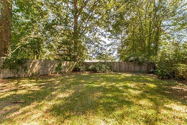 1114 Monroe St — Photo 12