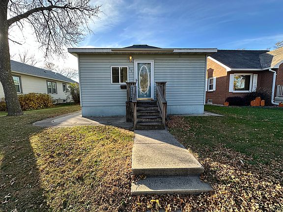 2nd image of 451 Frank Ave SE