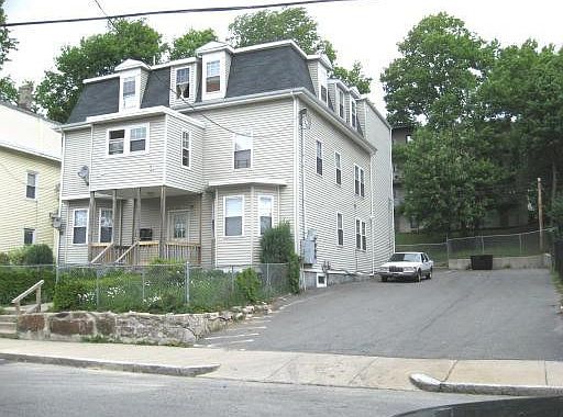 2nd image of 6 Abbot St APT 4