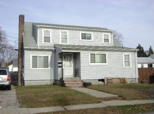 101 Dixie Ave #2, Warwick, RI 02889