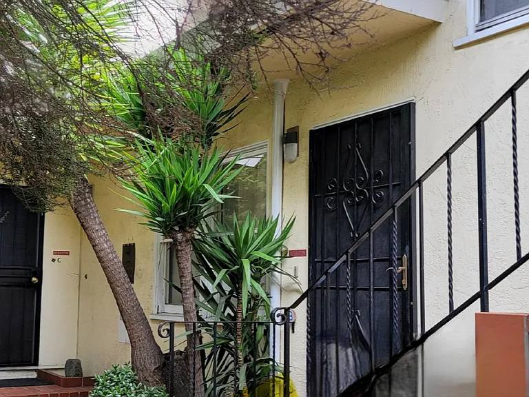 184 Moss Way #B — Photo 12