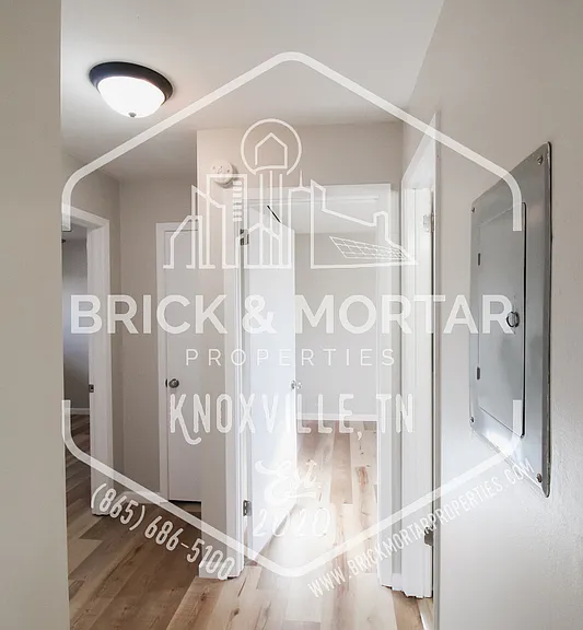 513 S Cedar St — Photo 9