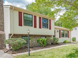 9734 Laurel Pine Dr, Henrico, VA 23228