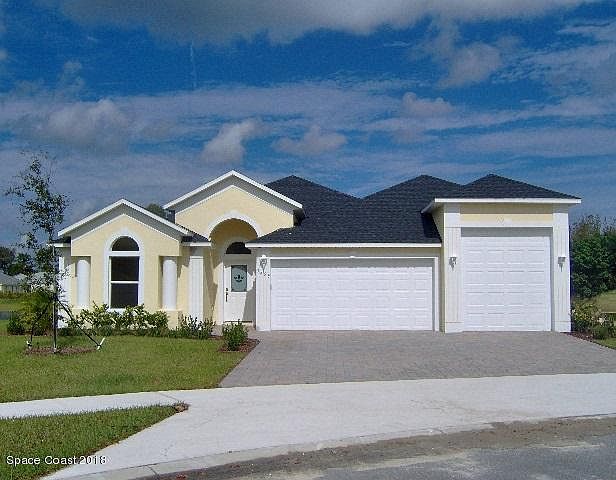 1st image of 3858 Rolling Hill Dr
