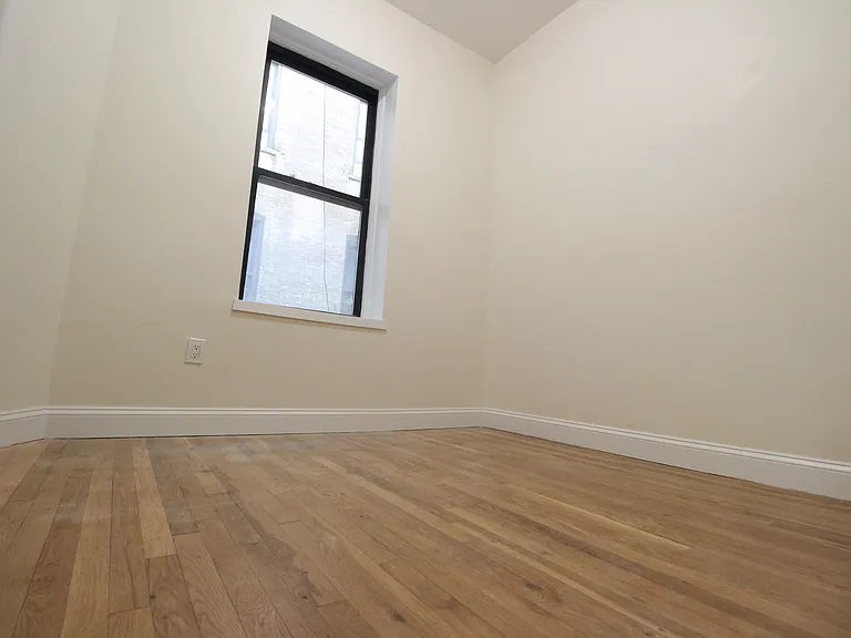 192 Claremont Ave #1D — Photo 9