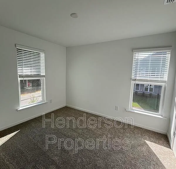 2100 Cobble Ct — Photo 16