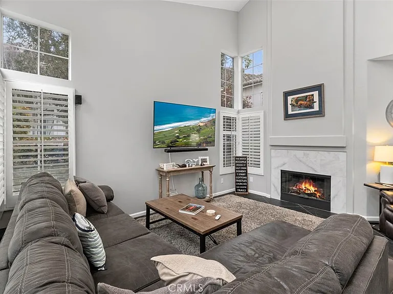 98 Shorebreaker Dr — Photo 3