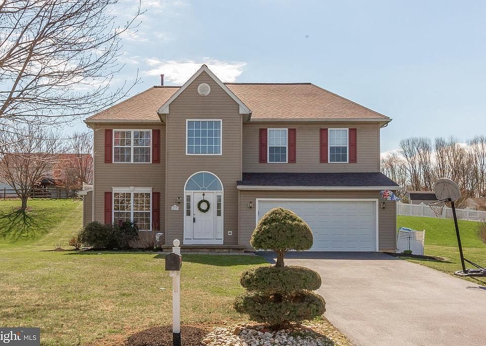 1st image of 217 Sheffield Ln
