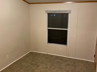 187 NE Coachlight Dr, Topeka, KS 66617