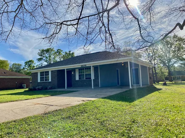 23175 Oak St, Robertsdale, AL 36567