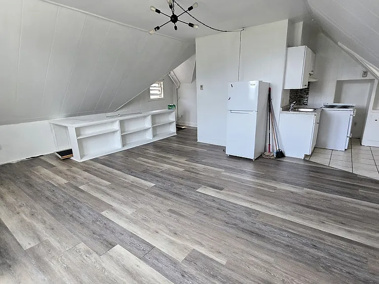 177 Mansion St #5 — Photo 5