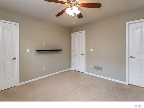 3rd image of 27993 Hopkins Dr #1