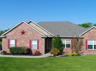 2100 Estates Dr, Grove, OK 74344