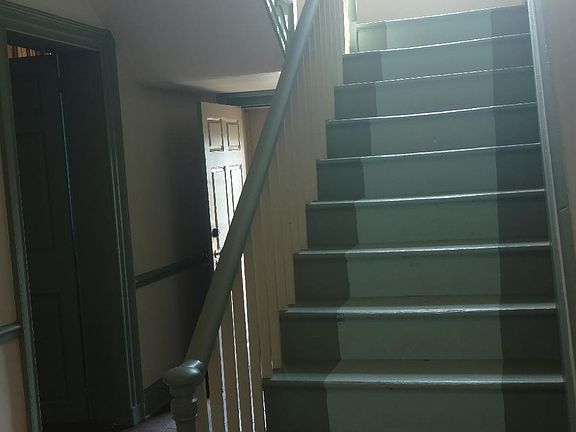 Steps to second story