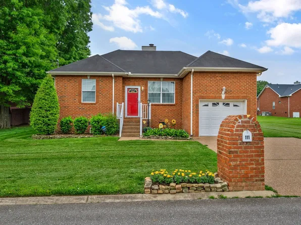 111 Cherokee Dr, White House, TN 37188