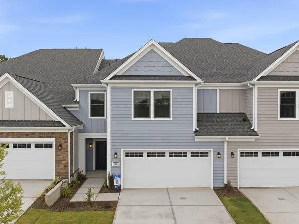 704 Blackpool Dr, Durham, NC 27703