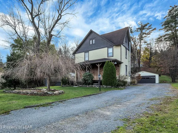 465 Main St, Dallas, PA 18612
