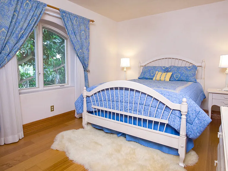 1328 Chariot Ct — Photo 7