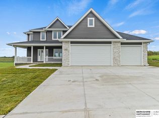 3025 Southern Hills Dr, Blair, NE 68008