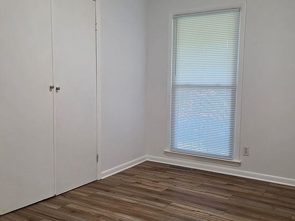 4th image of 6458 Monica Dr
