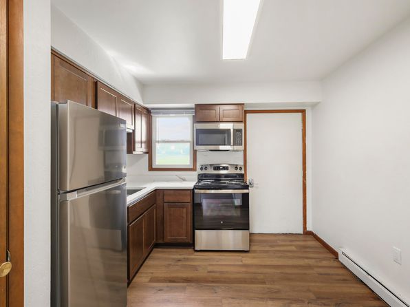 616 S Clinton St APT 1