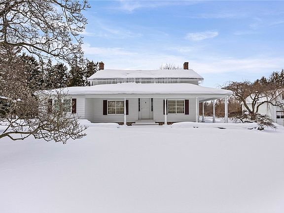 2nd image of 1831 Manitou Rd