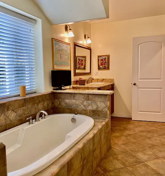 8106 Westlawn Ave — Photo 11