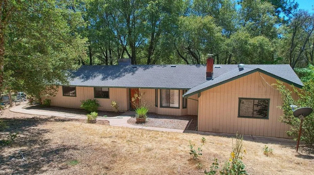 4965 Moss Creek Ln photo 1