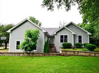 6N725 Manor Ln, Itasca, IL 60143